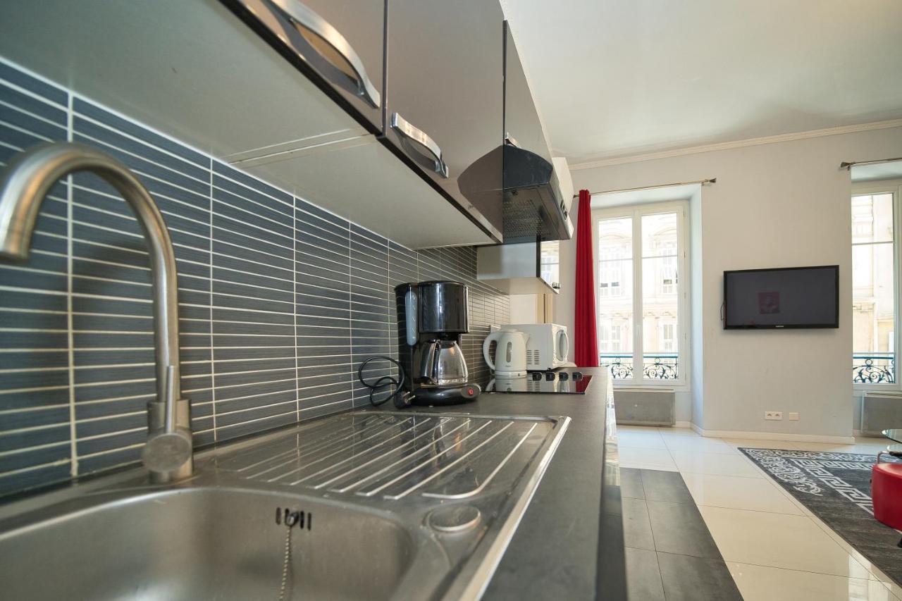 Lusso 5 Beds Central Apartment Ница Екстериор снимка
