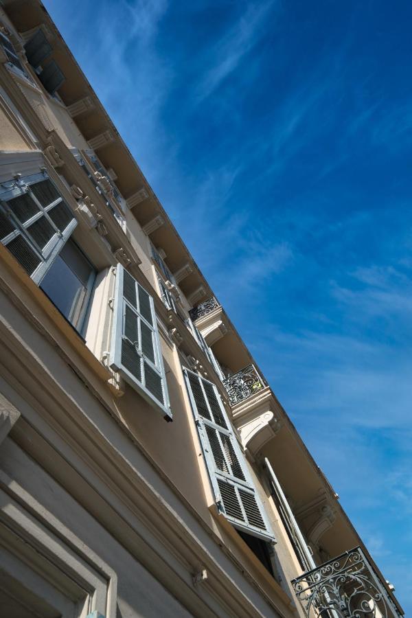 Lusso 5 Beds Central Apartment Ница Екстериор снимка