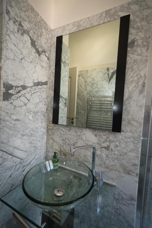 Lusso 5 Beds Central Apartment Ница Екстериор снимка