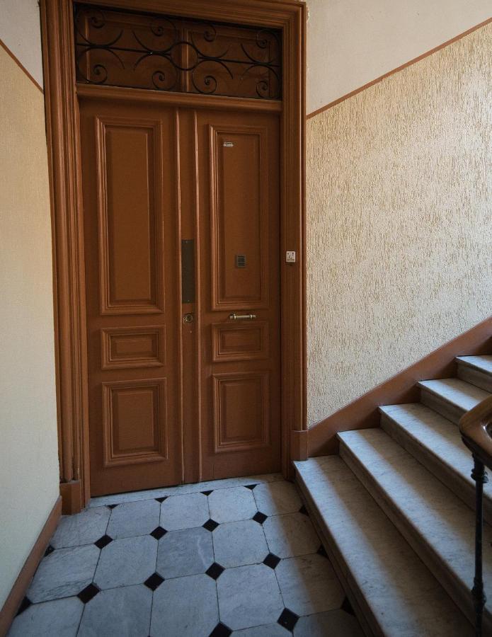 Lusso 5 Beds Central Apartment Ница Екстериор снимка